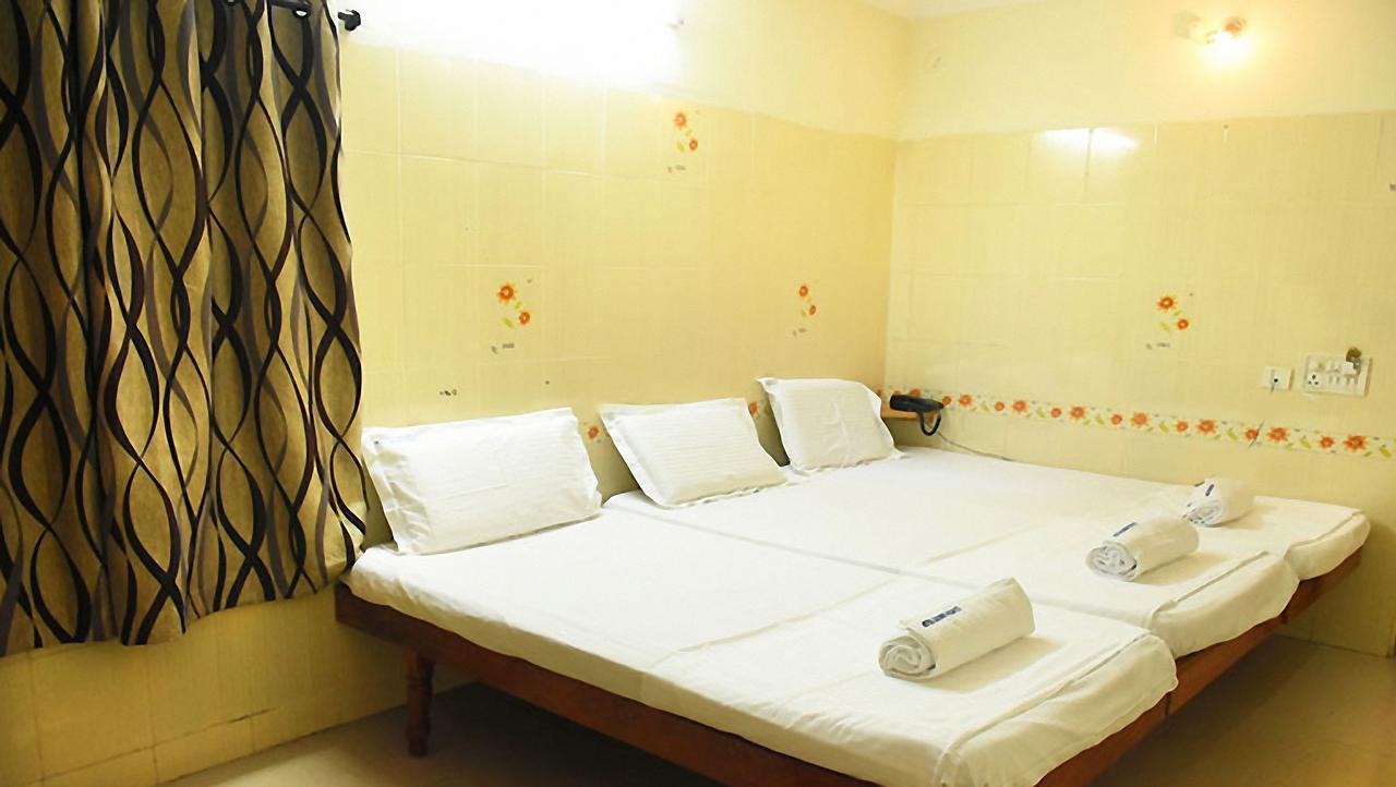 Hotel Govind Heights Tirupati Exterior photo